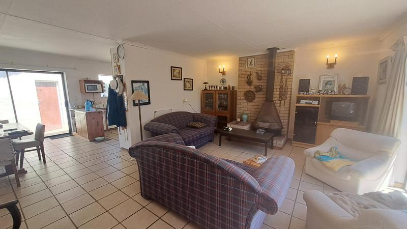 2 Bedroom Property for Sale in Stilbaai Wes Western Cape